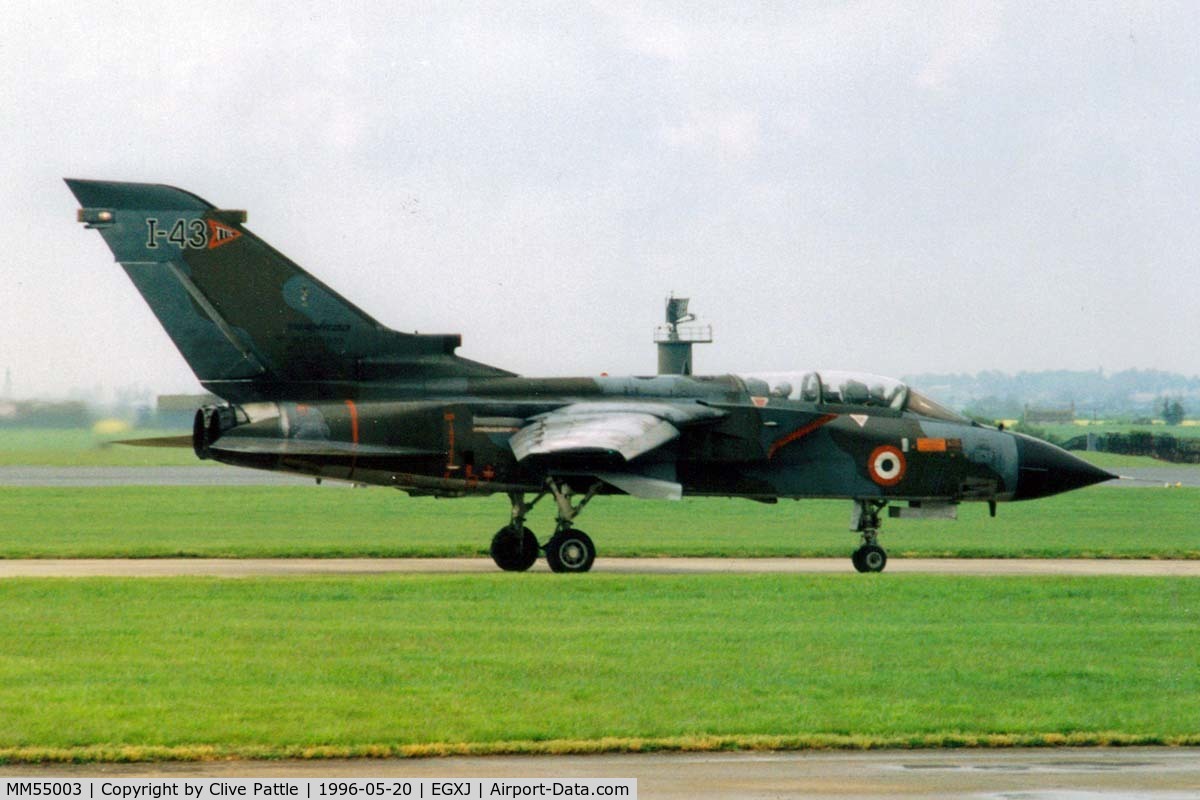MM55003, Panavia Tornado IDS(T) C/N 108/IST004/5009, Italian Air Force (AME) Panavia Tornado GR.1 MM55003 coded I-43 of the TTTE pictured at RAF Cottesmore (EGXJ) May 1996