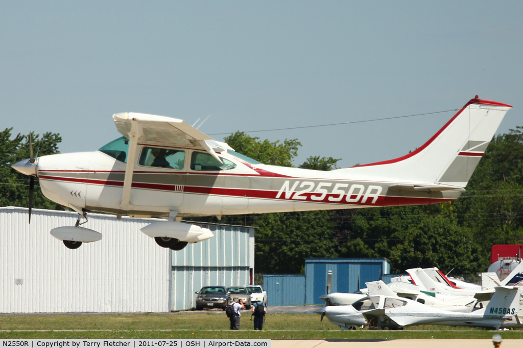 N2550R, 1967 Cessna 182K Skylane C/N 18258250, 1967 Cessna 182K, c/n: 18258250 at 2011 Oshkosh