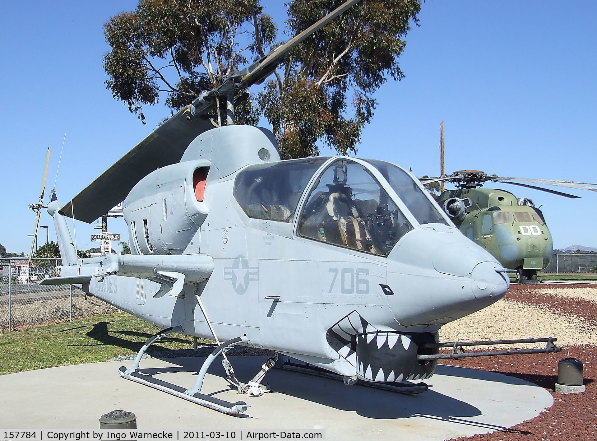 157784, Bell AH-1J Sea Cobra C/N 26028, Bell AH-1J Sea Cobra at the Flying Leatherneck Aviation Museum, Miramar CA