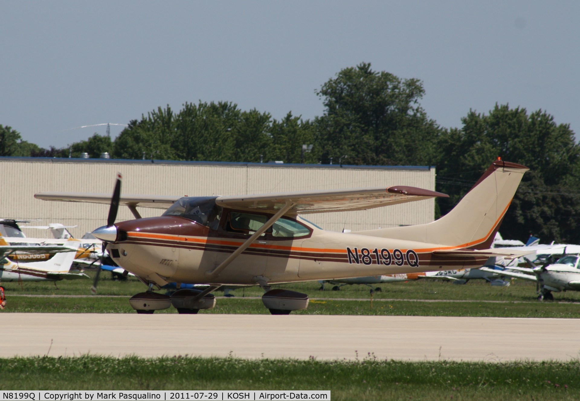 N8199Q, 1975 Cessna 182P Skylane C/N 18263870, Cessna 182P