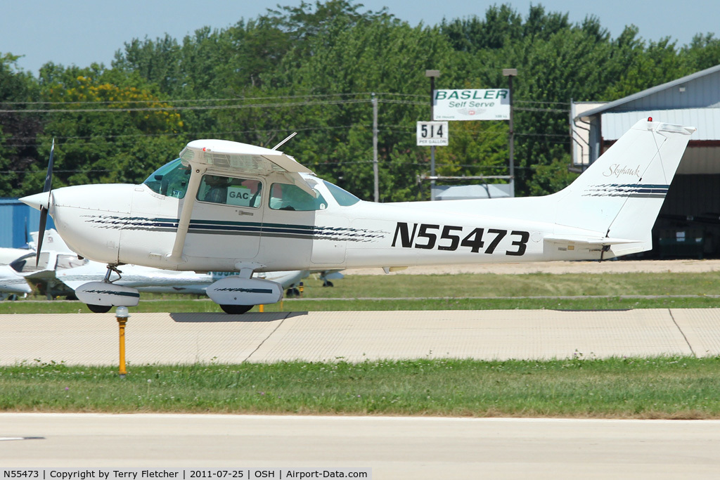N55473, 1981 Cessna 172P C/N 17275188, 1981 Cessna 172P, c/n: 17275188 at 2011 Oshkosh