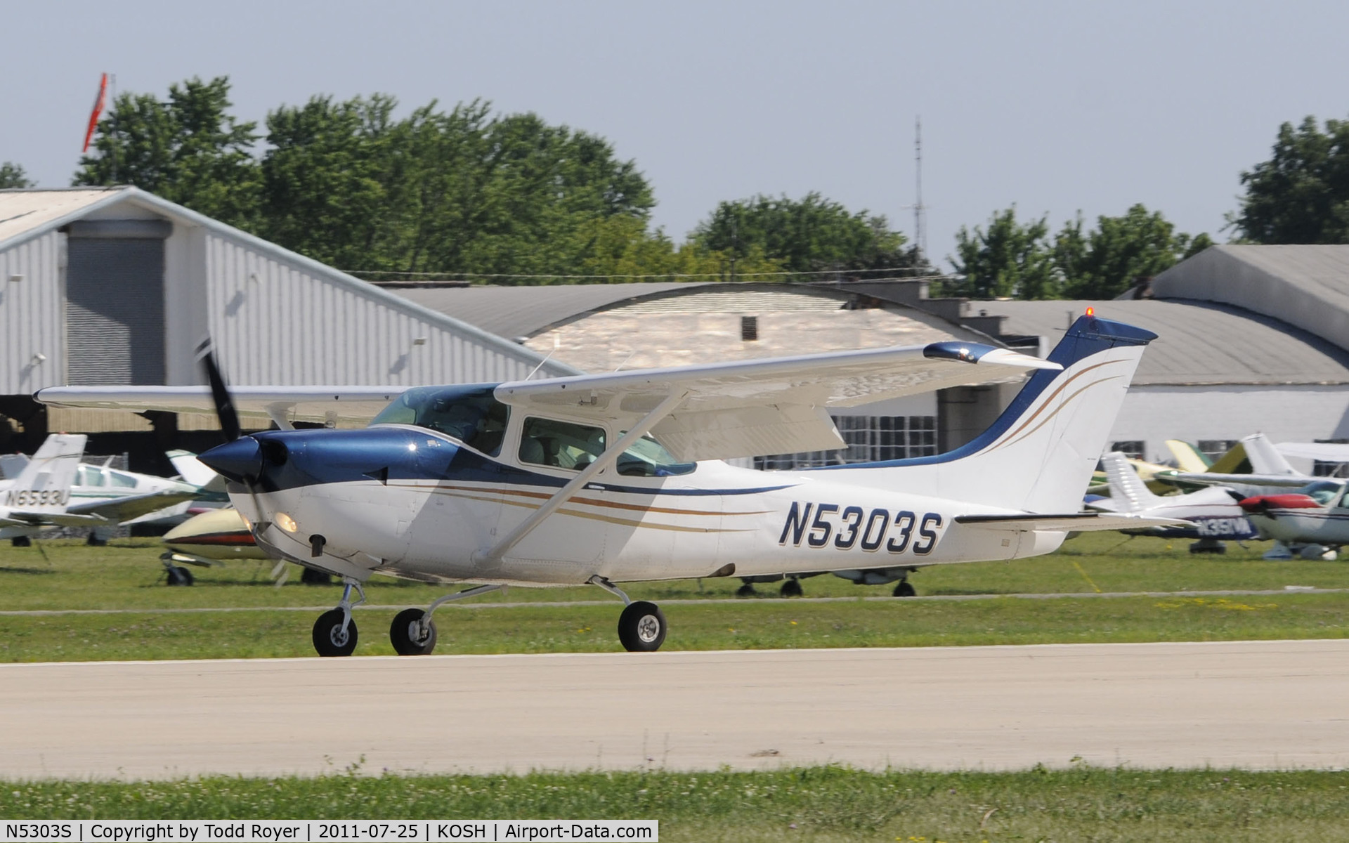 N5303S, 1980 Cessna TR182 Turbo Skylane RG C/N R18201538, AIRVENTURE 2011