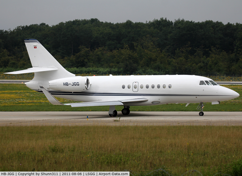 HB-JGG, 2009 Dassault Falcon 2000LX C/N 188, Taxiing holding point rwy 23 for departure...