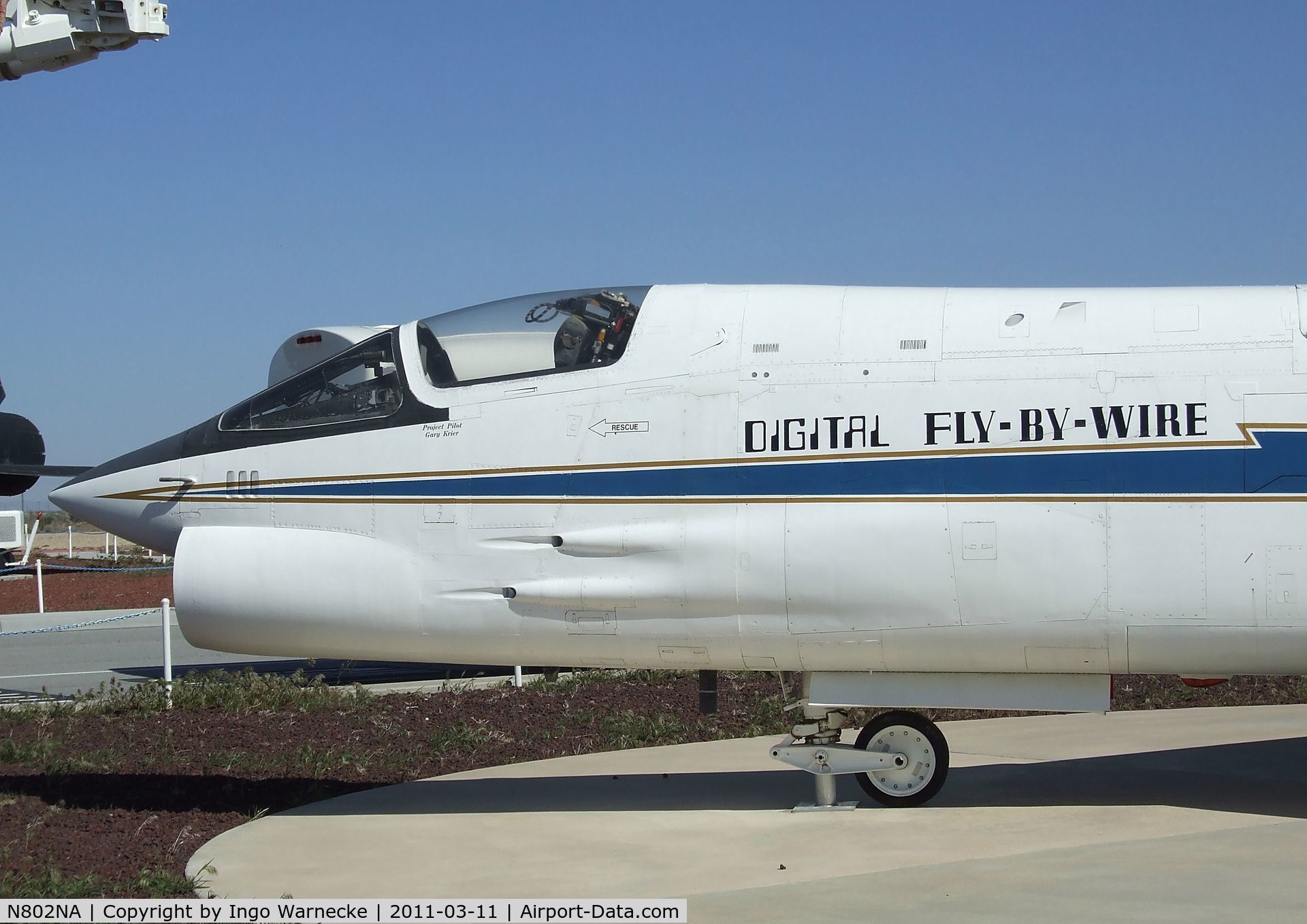 N802NA, Vought F-8C Crusader C/N 145546, Vought F-8C DFBW (Digital-Fly-By-Wire) Crusader at the NASA Dryden Flight Research Center, Edwards AFB, CA