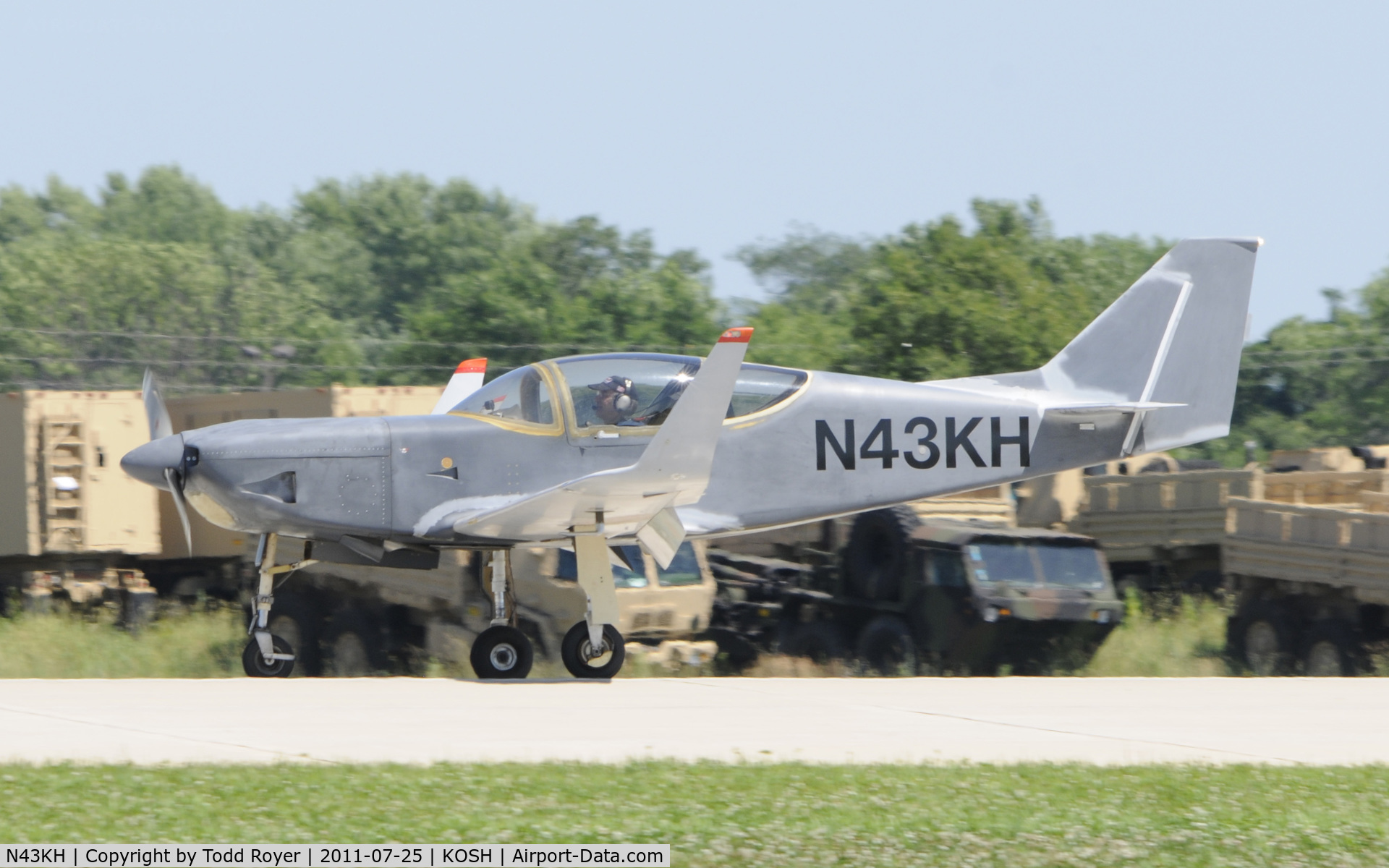 N43KH, 2005 Stoddard-Hamilton Glasair III C/N 3021, AIRVENTURE 2011