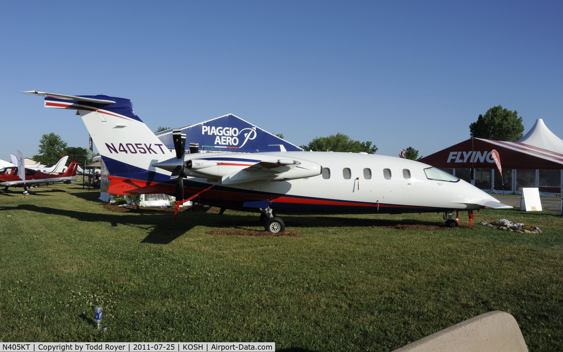 N405KT, 2009 Piaggio P-180 C/N 1191, AIRVENTURE 2011