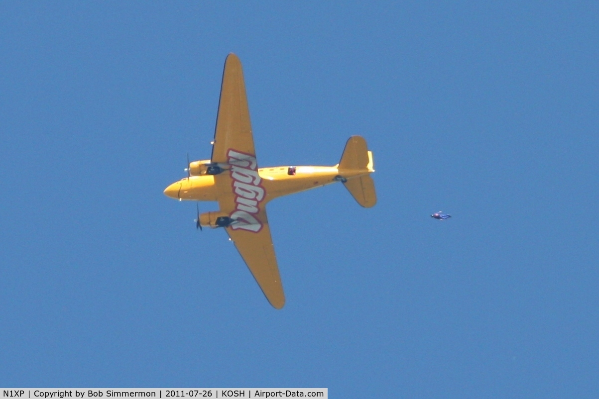 N1XP, 1942 Douglas DC3C-S1C3G (C-47) C/N 4733, Jumpers away over Airventure 2011.