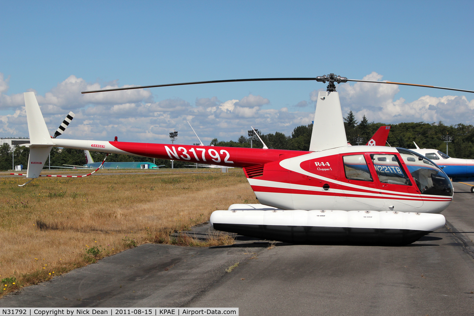 N31792, 2006 Robinson R44 C/N 1668, KPAE/PAE