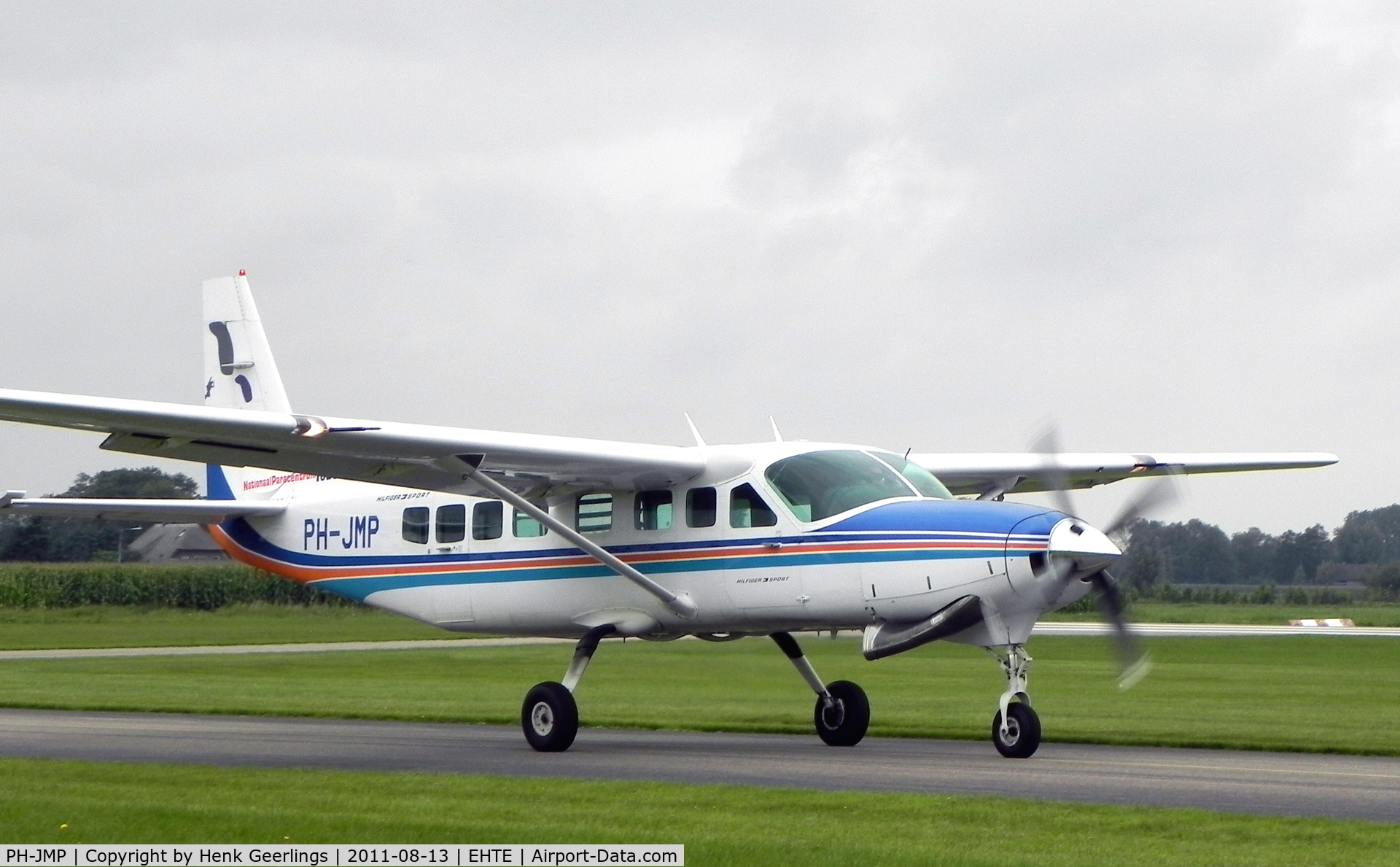 PH-JMP, 1997 Cessna 208B Supervan 900 C/N 208B-0583, Owner: Nationaal Parachutisten Centrum Teuge - National Para Center - Teuge