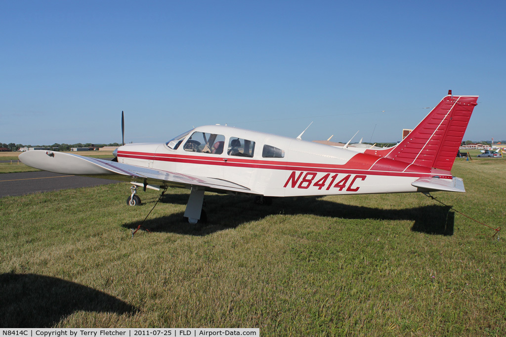 N8414C, 1976 Piper PA-28R-200 Arrow II C/N 28R-7635160, 1976 Piper PA-28R-200, c/n: 28R-7635160 at Fond Du Lac