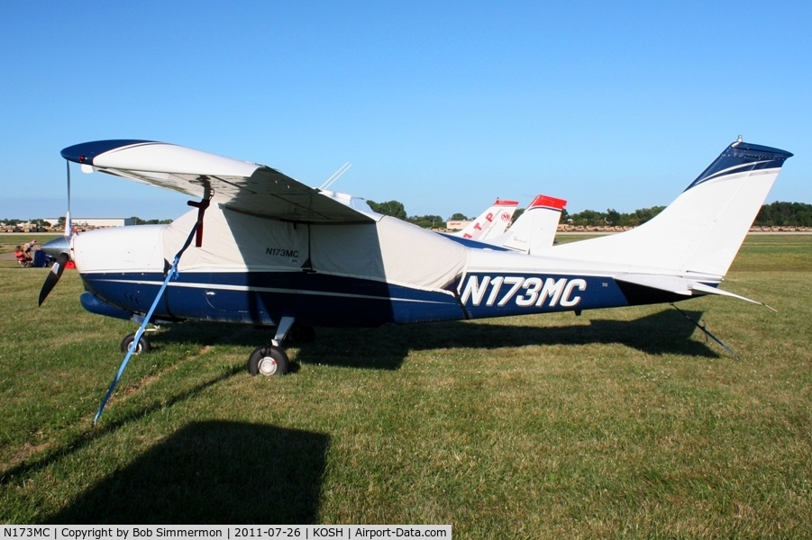N173MC, 1968 Cessna 210H Centurion C/N 21058960, Airventure 2011.