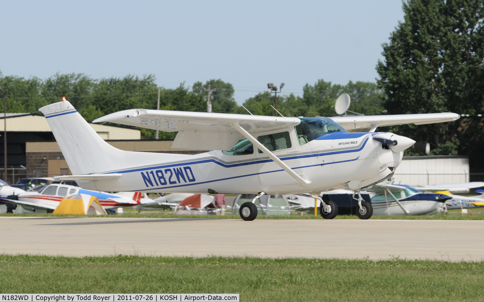N182WD, 1979 Cessna TR182 Turbo Skylane RG C/N R18200848, AIRVENTURE 2011