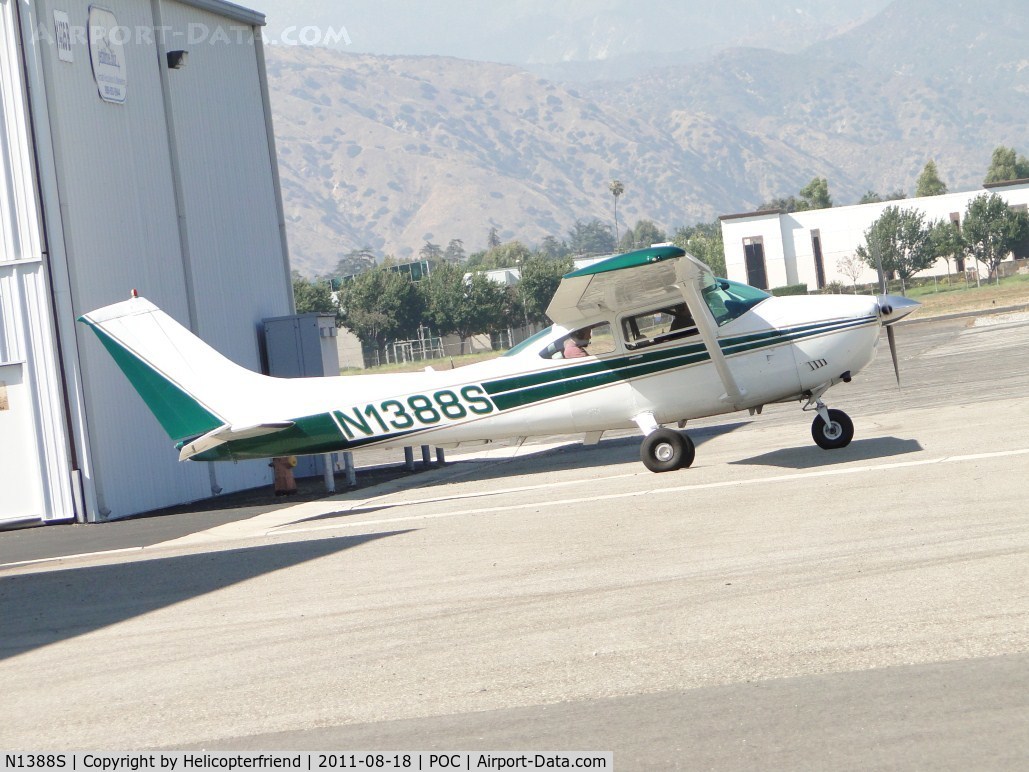 N1388S, 1976 Cessna 182P Skylane C/N 18264949, Departing hanger area getting ready for photo flight