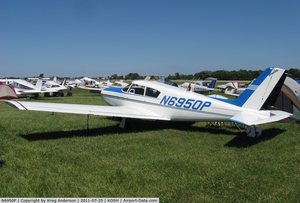N6950P, 1960 Piper PA-24 C/N 24-2085, EAA AirVenture 2011