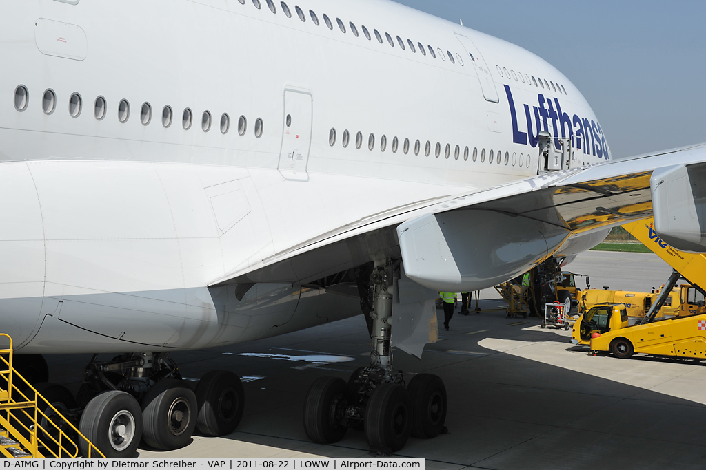 D-AIMG, 2011 Airbus A380-841 C/N 069, Lufthansa Airbus A380