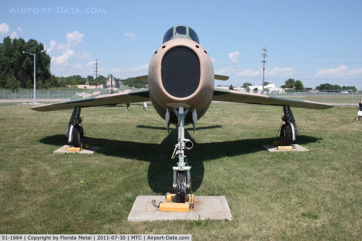 51-1664, 1951 Republic F-84F Thunderstreak C/N Not found 51-1664, F-84F Thunderstreak