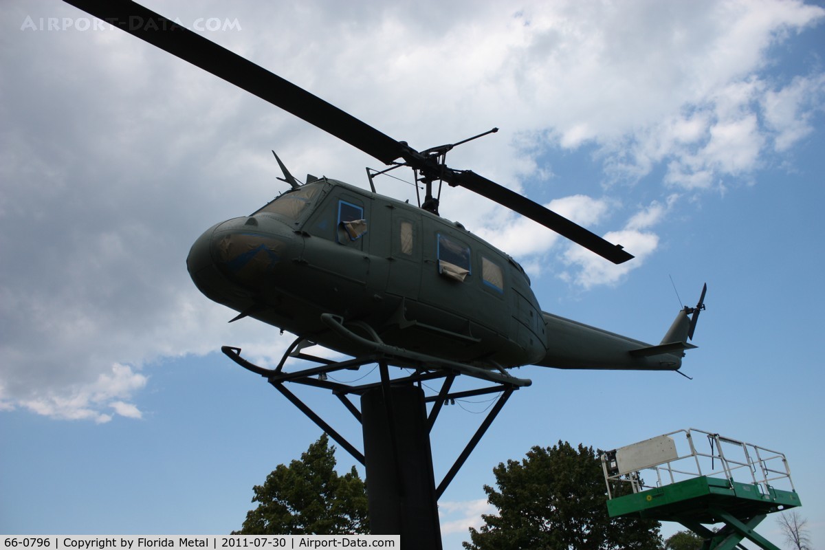 66-0796, 1966 Bell UH-1H Iroquois C/N 5279, UH-1H on a post outside VFW hall in Fraser MI