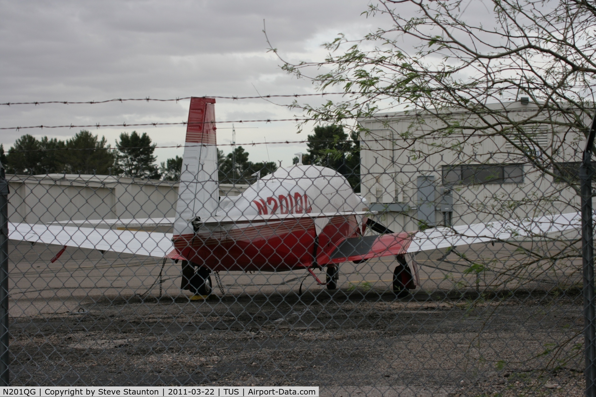 N201QG, 1977 Mooney M20J 201 C/N 24-0340, Taken at Tucson International Airport, in March 2011 whilst on an Aeroprint Aviation tour