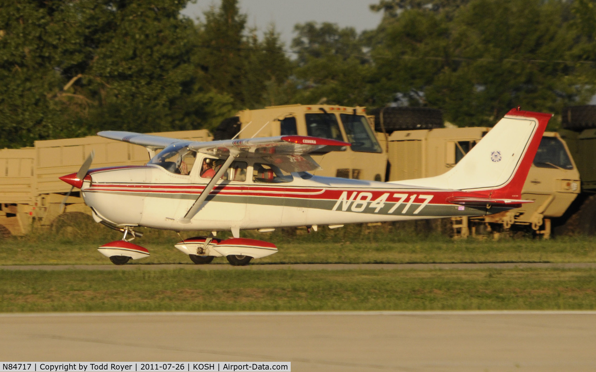 N84717, 1969 Cessna 172K Skyhawk C/N 17258589, AIRVENTURE 2011