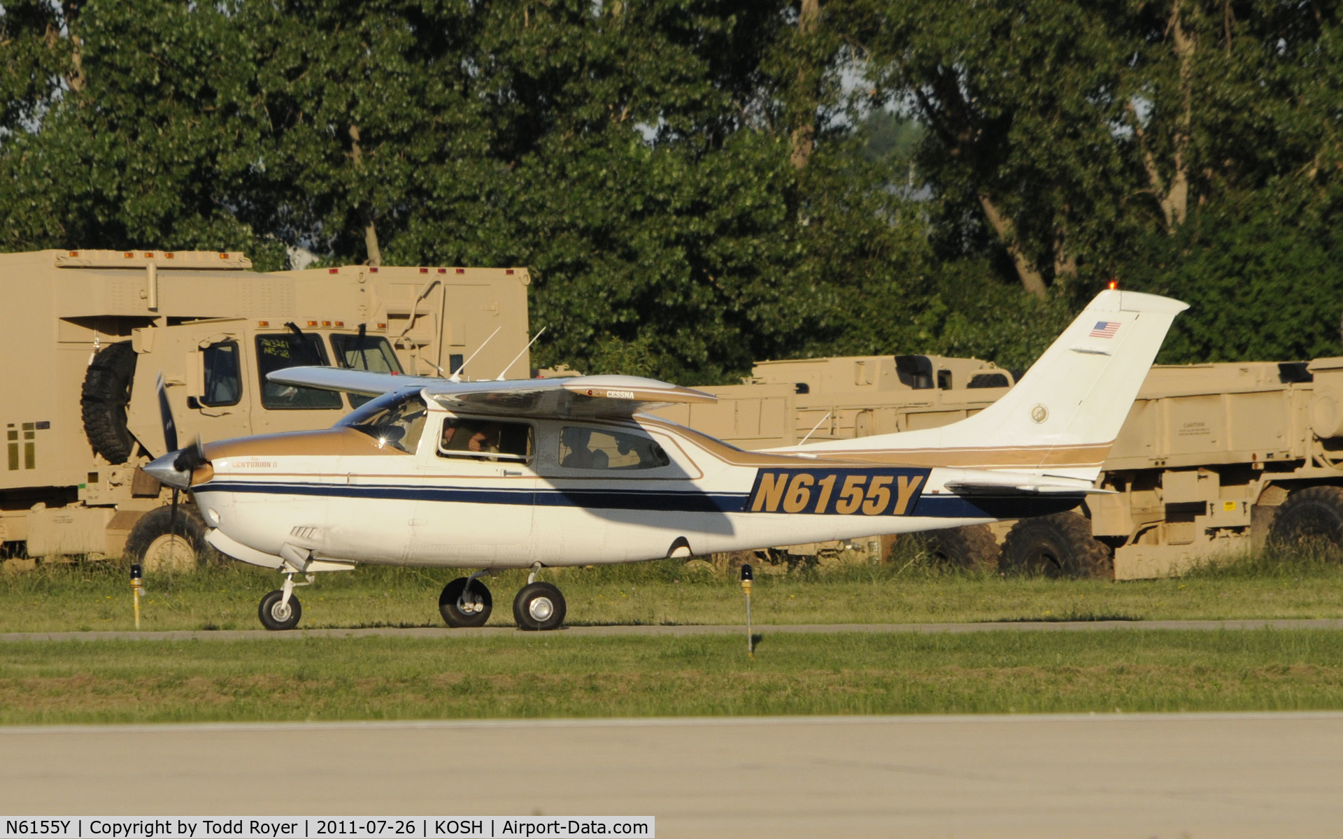 N6155Y, 1981 Cessna T210N Turbo Centurion C/N 21064271, AIRVENTURE 2011