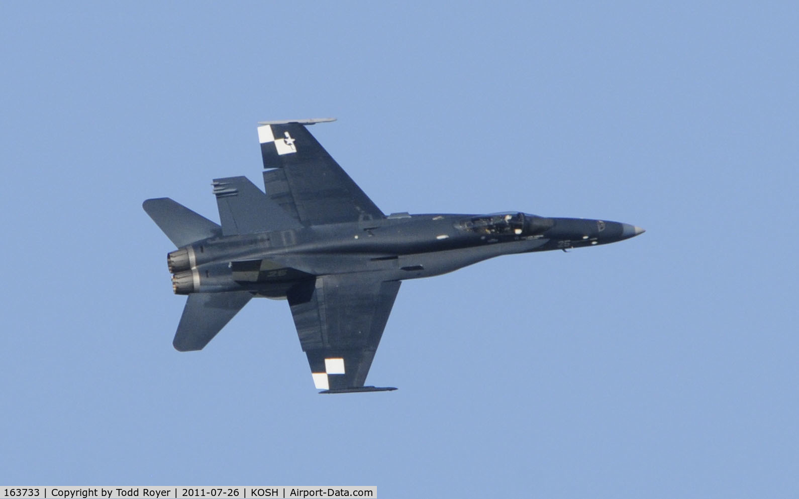 163733, 1989 McDonnell Douglas F/A-18C Hornet C/N 0803, AIRVENTURE 2011