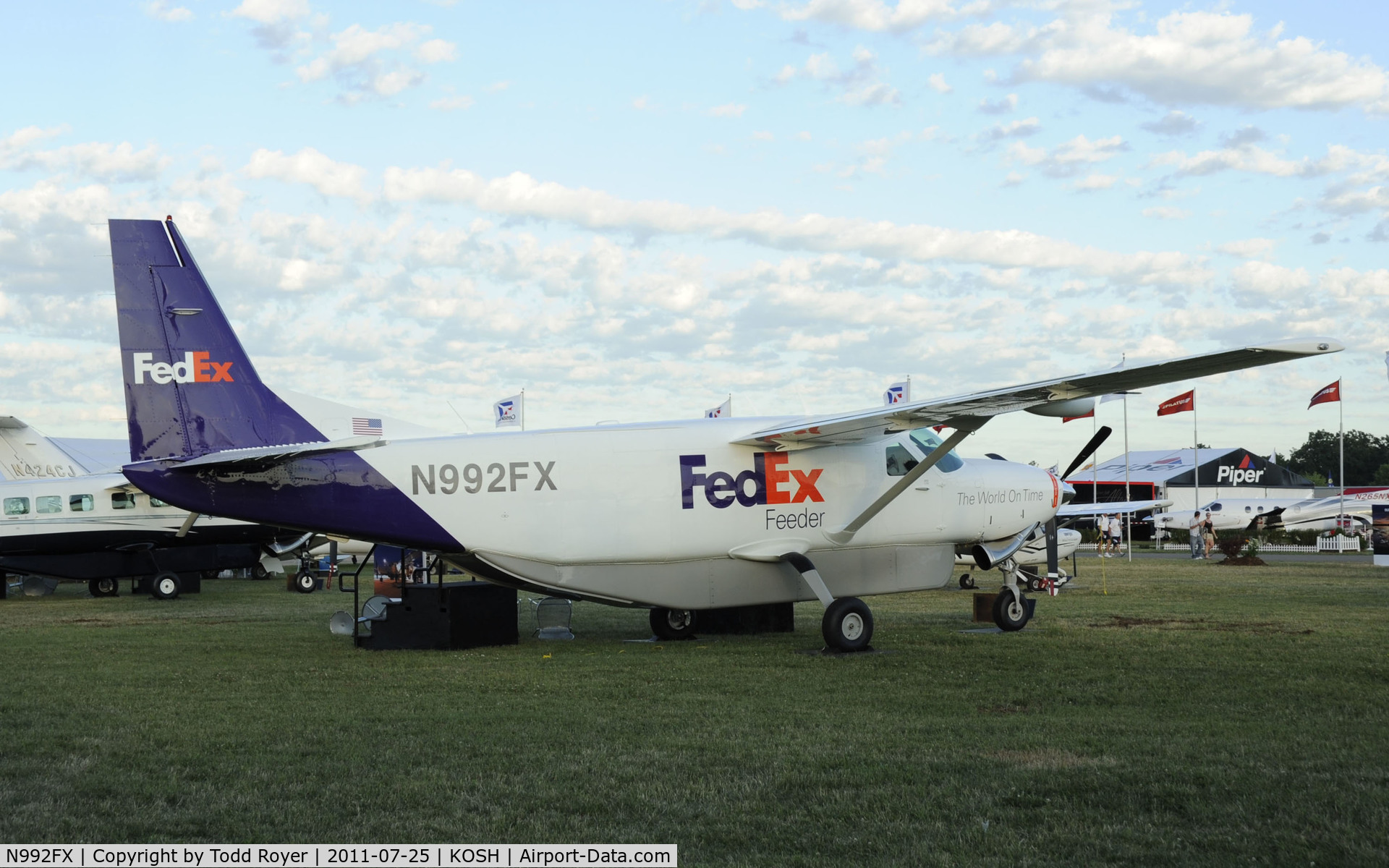 N992FX, Cessna 208B C/N 208B2288, AIRVENTURE 2011