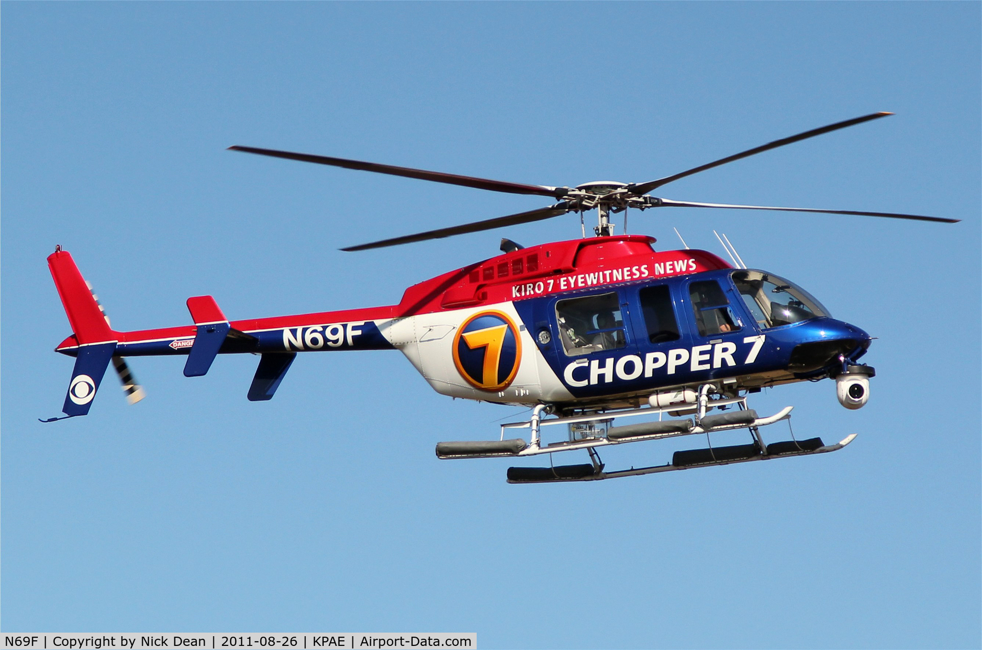 N69F, 1996 Bell 407 C/N 53025, KPAE/PAE Chopper 7 (N soixante neuf fox ) manouvering to land on the Castle and Cooke ramp at 