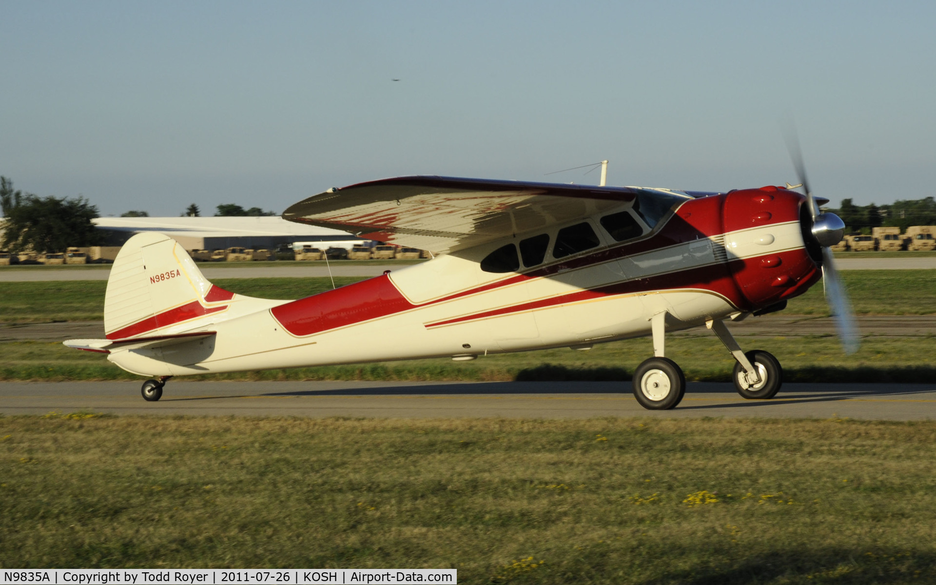 N9835A, 1950 Cessna 195A C/N 7528, AIRVENTURE 2011