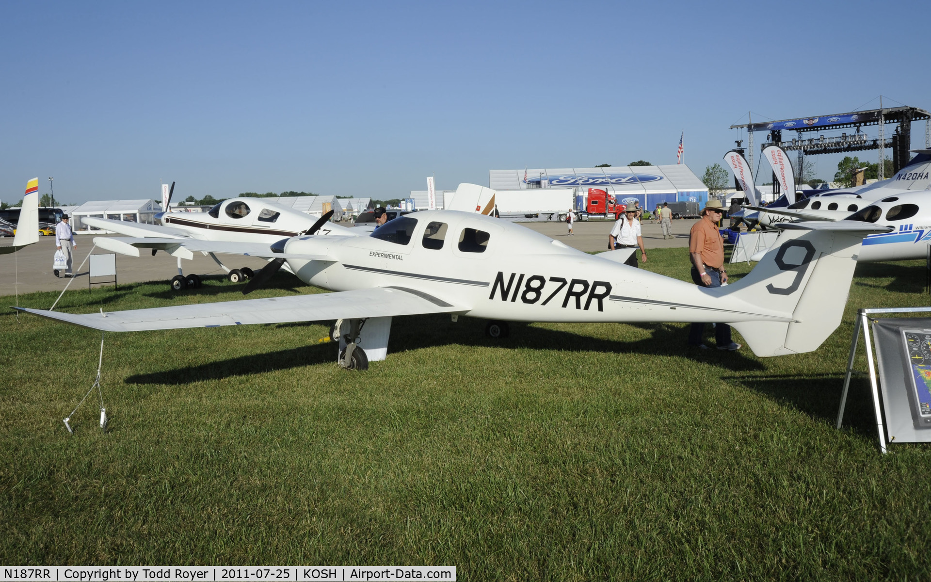 N187RR, Rutan Model 81 Catbird C/N 001, AIRVENTURE 2011
