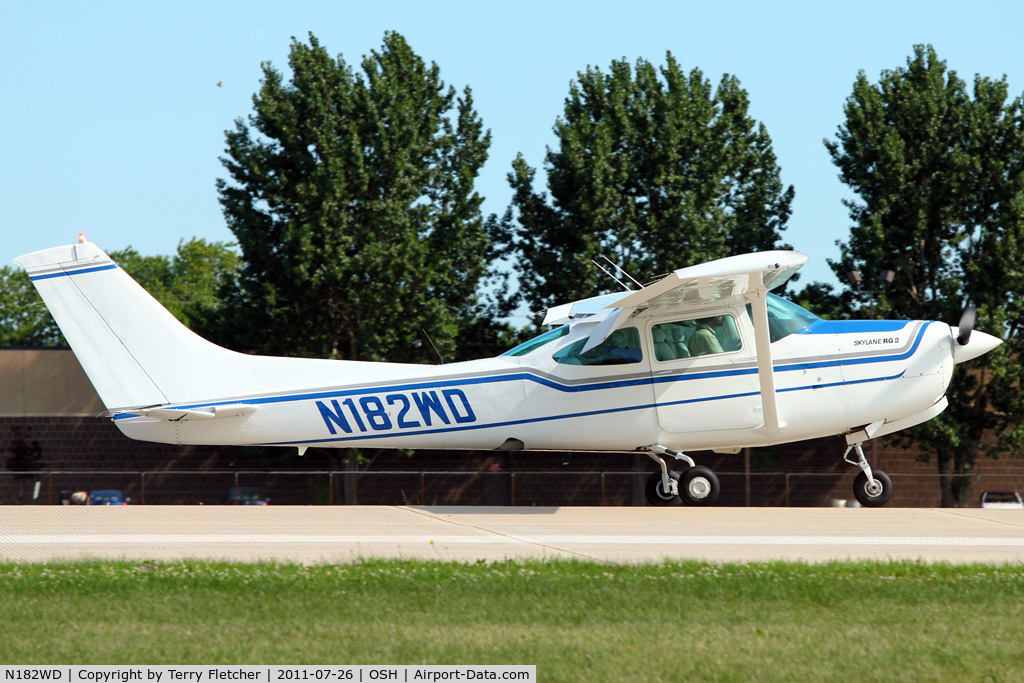 N182WD, 1979 Cessna TR182 Turbo Skylane RG C/N R18200848, 1979 Cessna TR182, c/n: R18200848
at 2011 Oshkosh