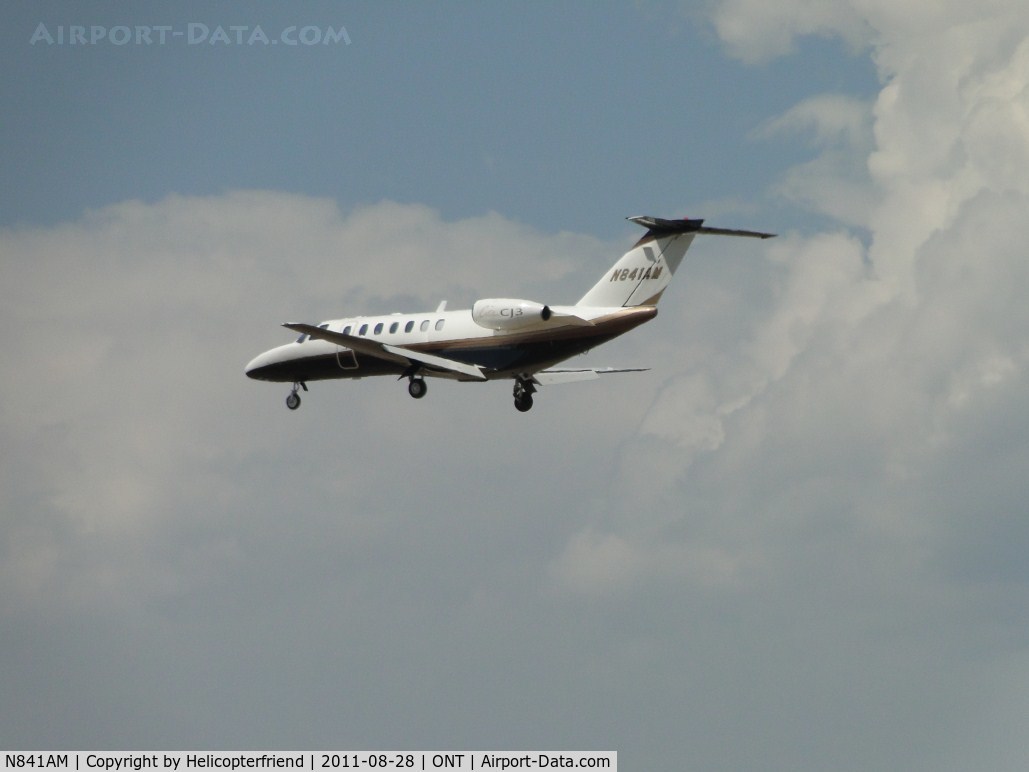 N841AM, 2006 Cessna 525B C/N 525B0084, On final to runway 26