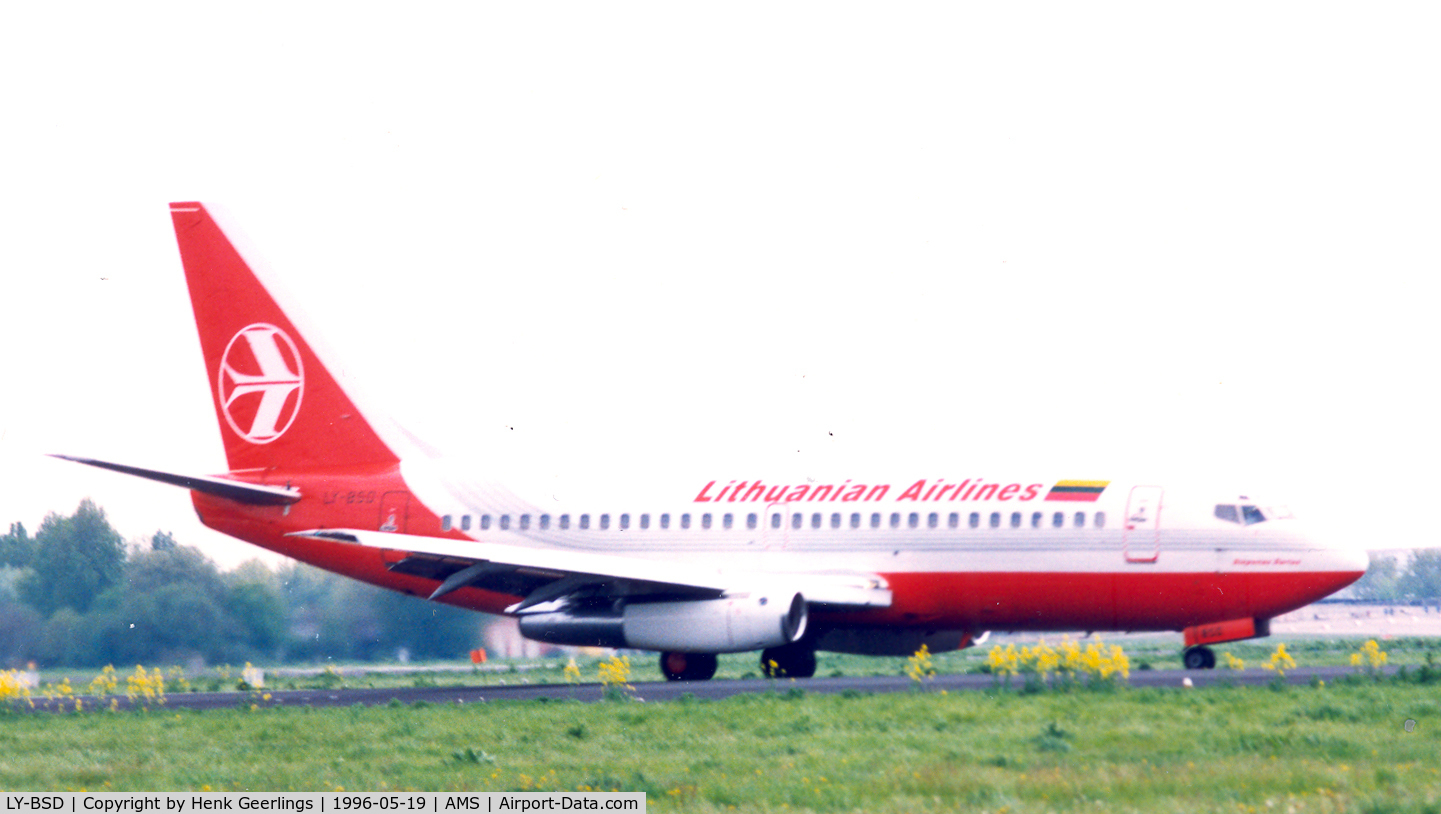 LY-BSD, 1982 Boeing 737-2T4 C/N 22701, Lithuanian