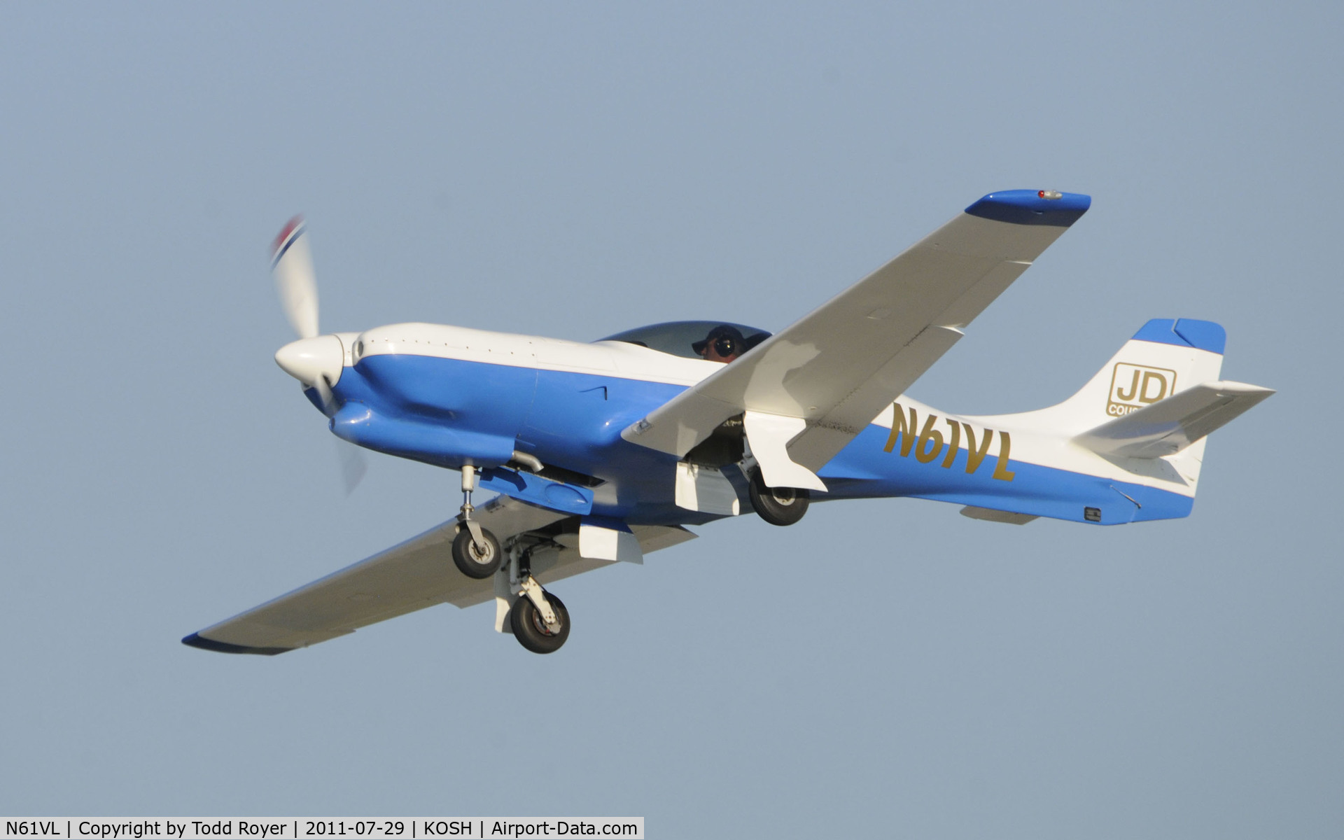 N61VL, 2002 Lancair 320/235 C/N 61, AIRVENTURE 2011