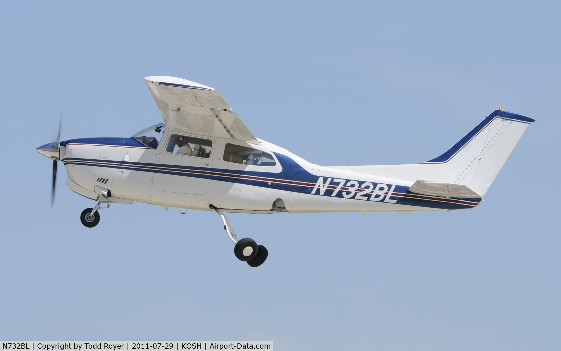 N732BL, 1976 Cessna 210L Centurion C/N 21061386, AIRVENTURE 2011