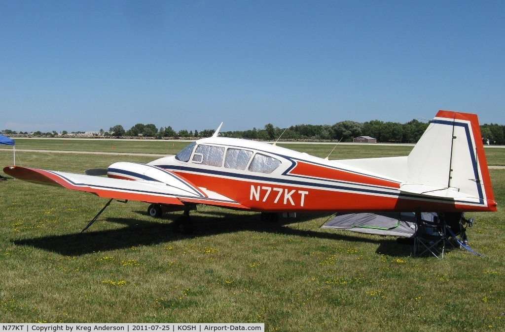 N77KT, 1958 Piper PA-23-160 Apache C/N 23-1306, EAA AirVenture 2011