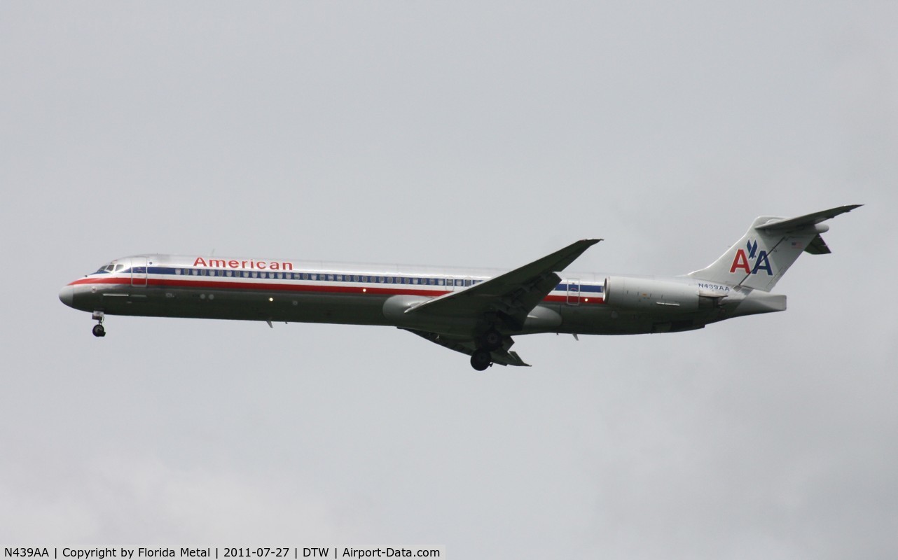 N439AA, 1987 McDonnell Douglas MD-83 (DC-9-83) C/N 49457, American MD-83