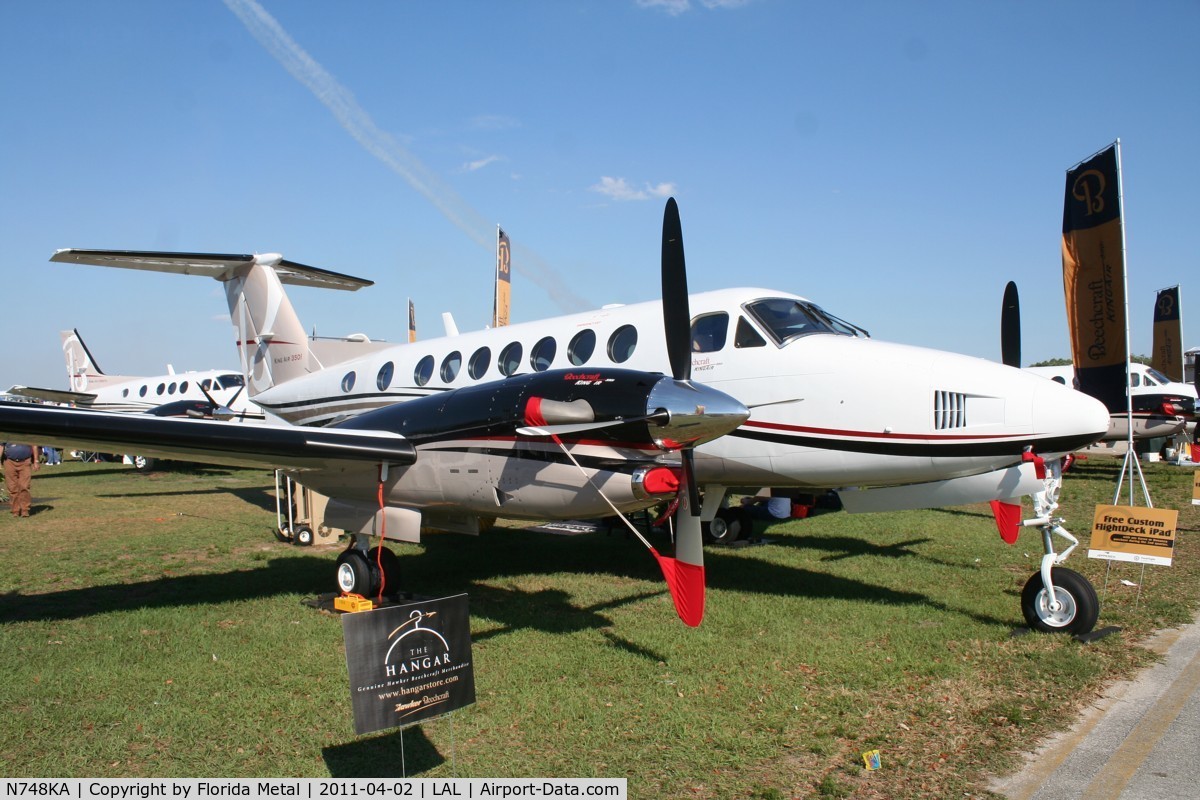 N748KA, Hawker Beechcraft Super King Air 350i C/N FL-748, Beech 350