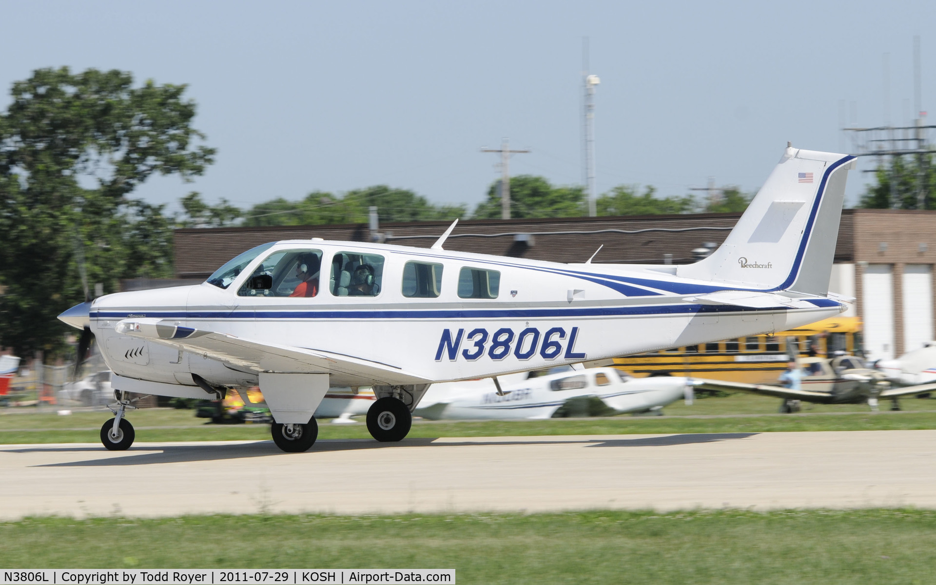 N3806L, 1980 Beech A36 Bonanza 36 C/N E-1793, AIRVENTURE 2011