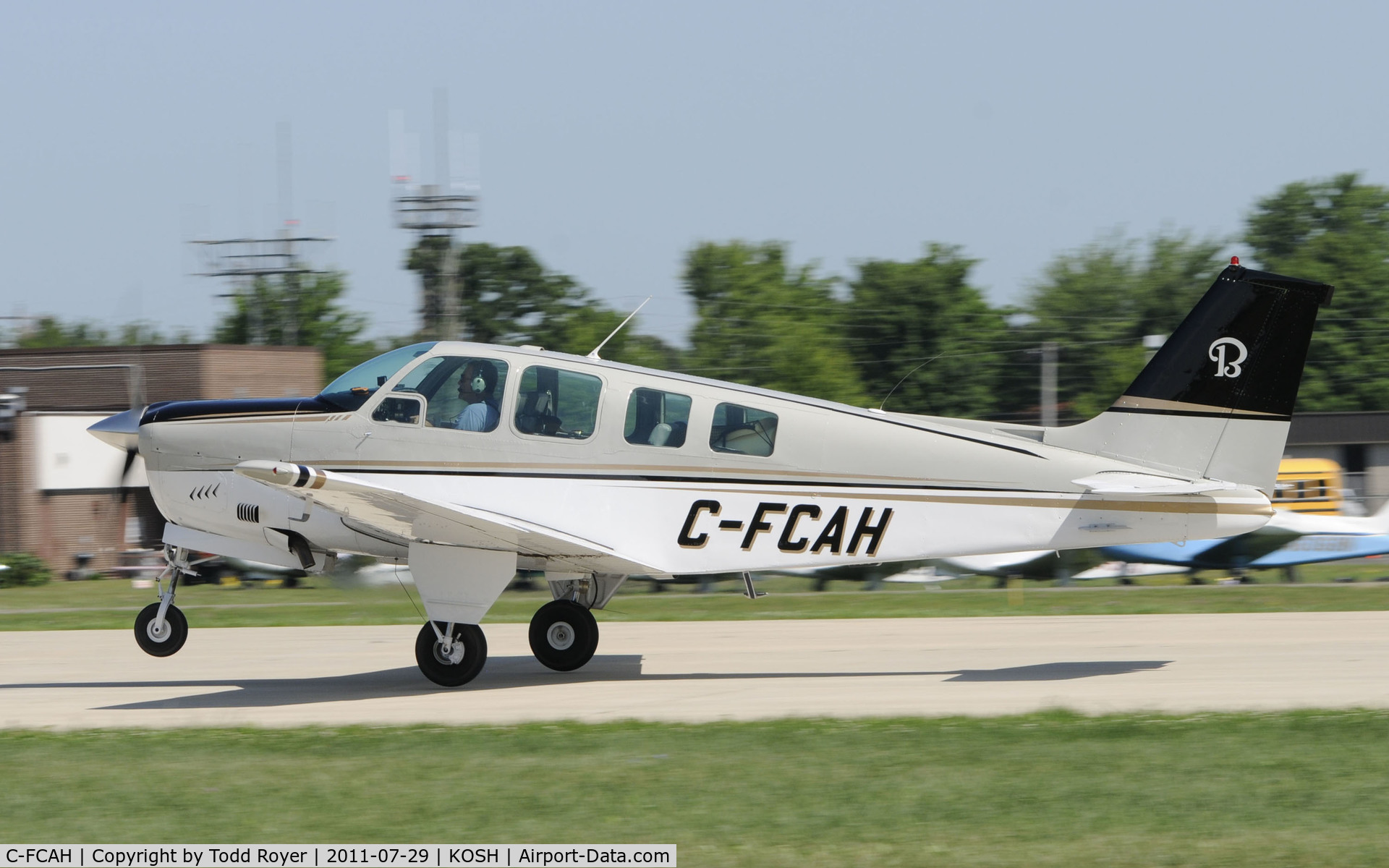 C-FCAH, 1968 Beech 36 Bonanza C/N E-13, AIRVENTURE 2011