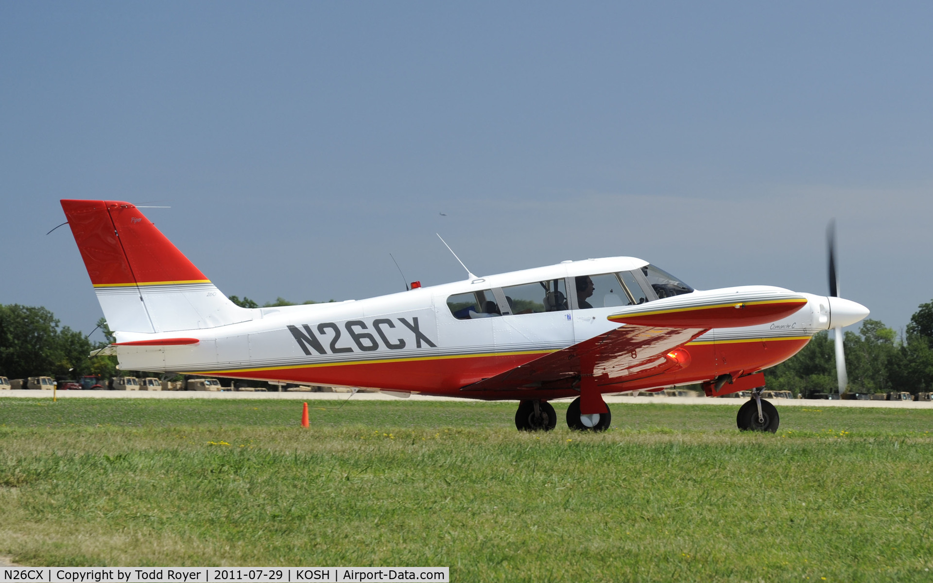 N26CX, 1970 Piper PA-24-260 Comanche C C/N 24-4949, AIRVENTURE 2011