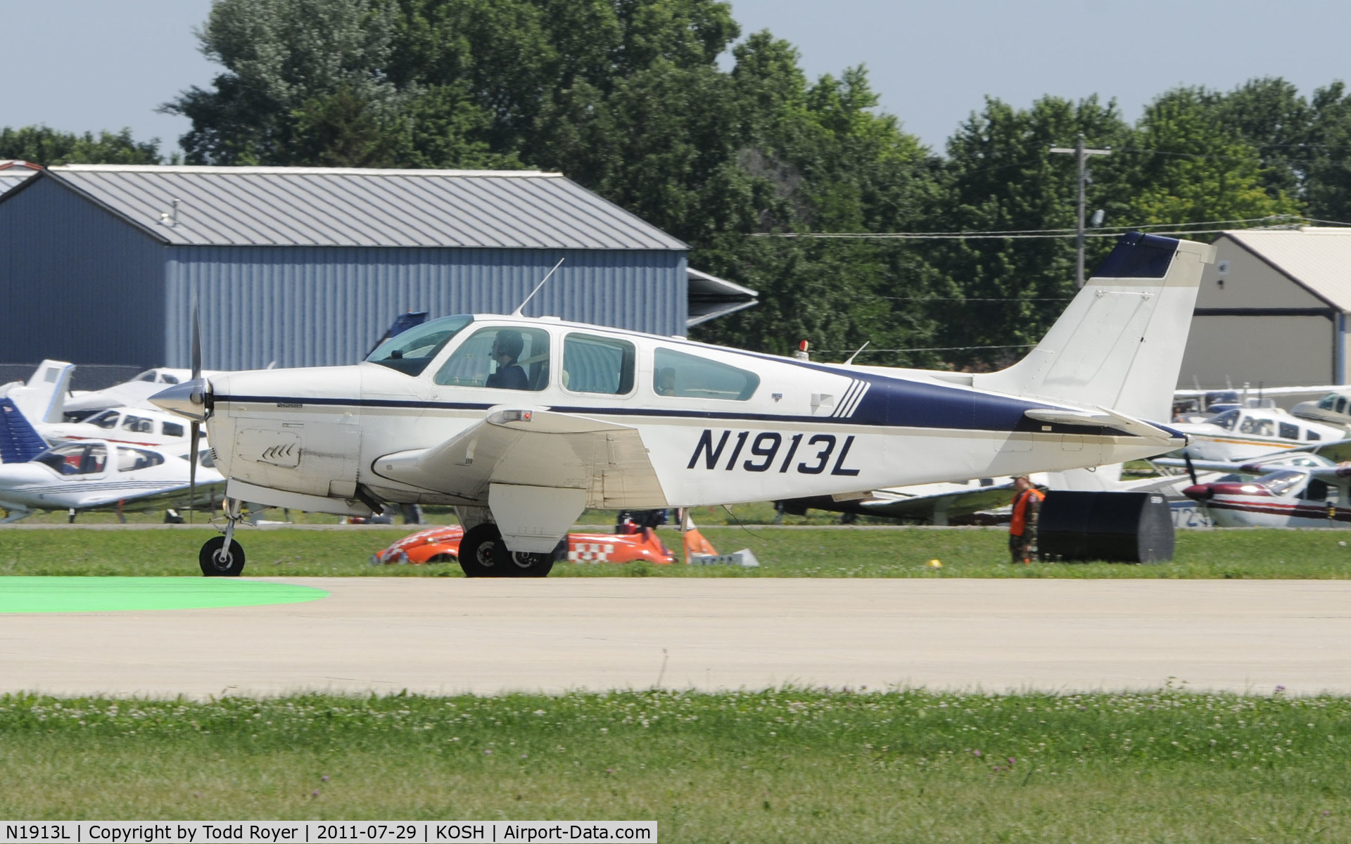 N1913L, 1976 Beech F33A Bonanza C/N CE-656, AIRVENTURE 2011