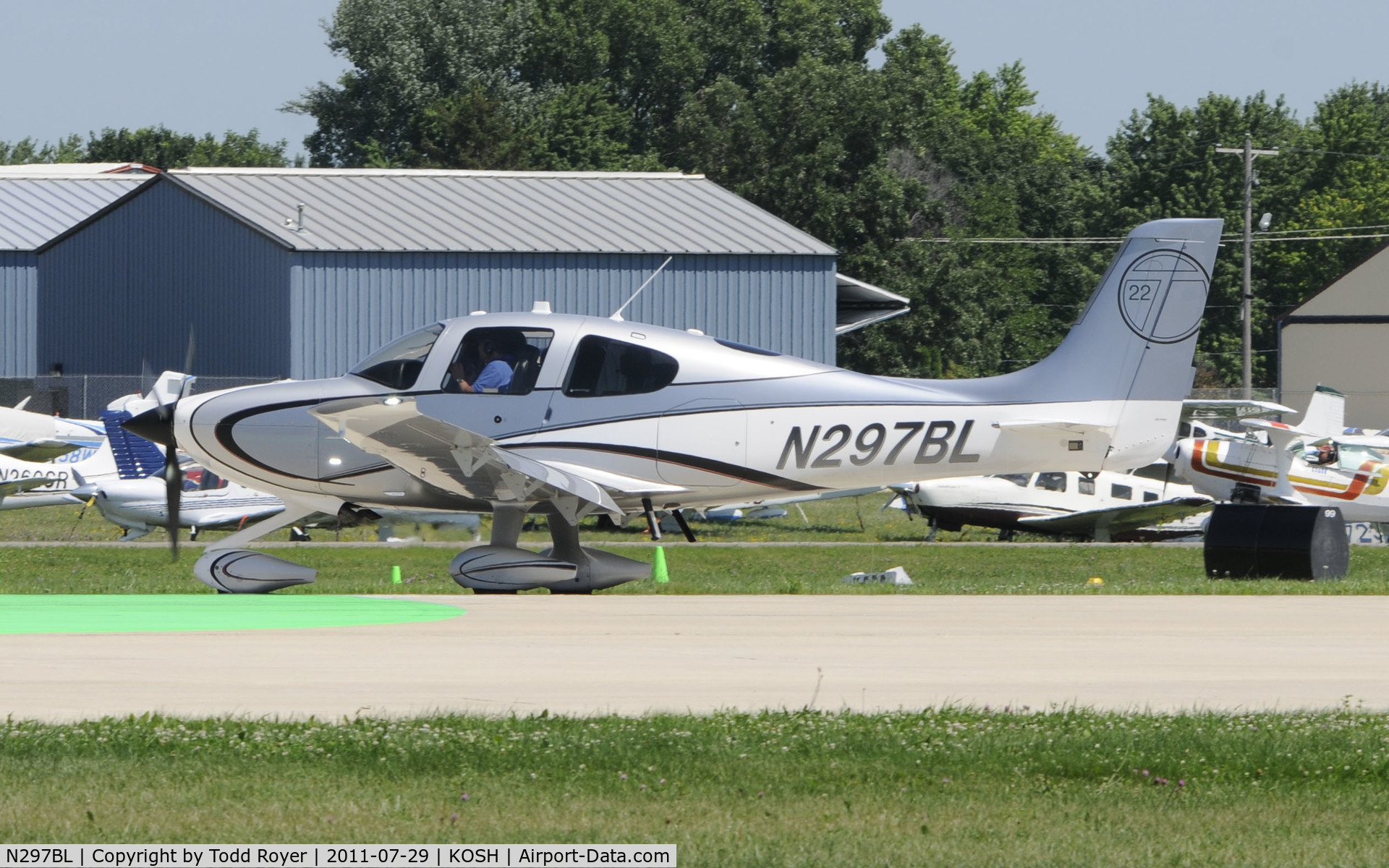 N297BL, Cirrus SR22T C/N 0144, AIRVENTURE 2011