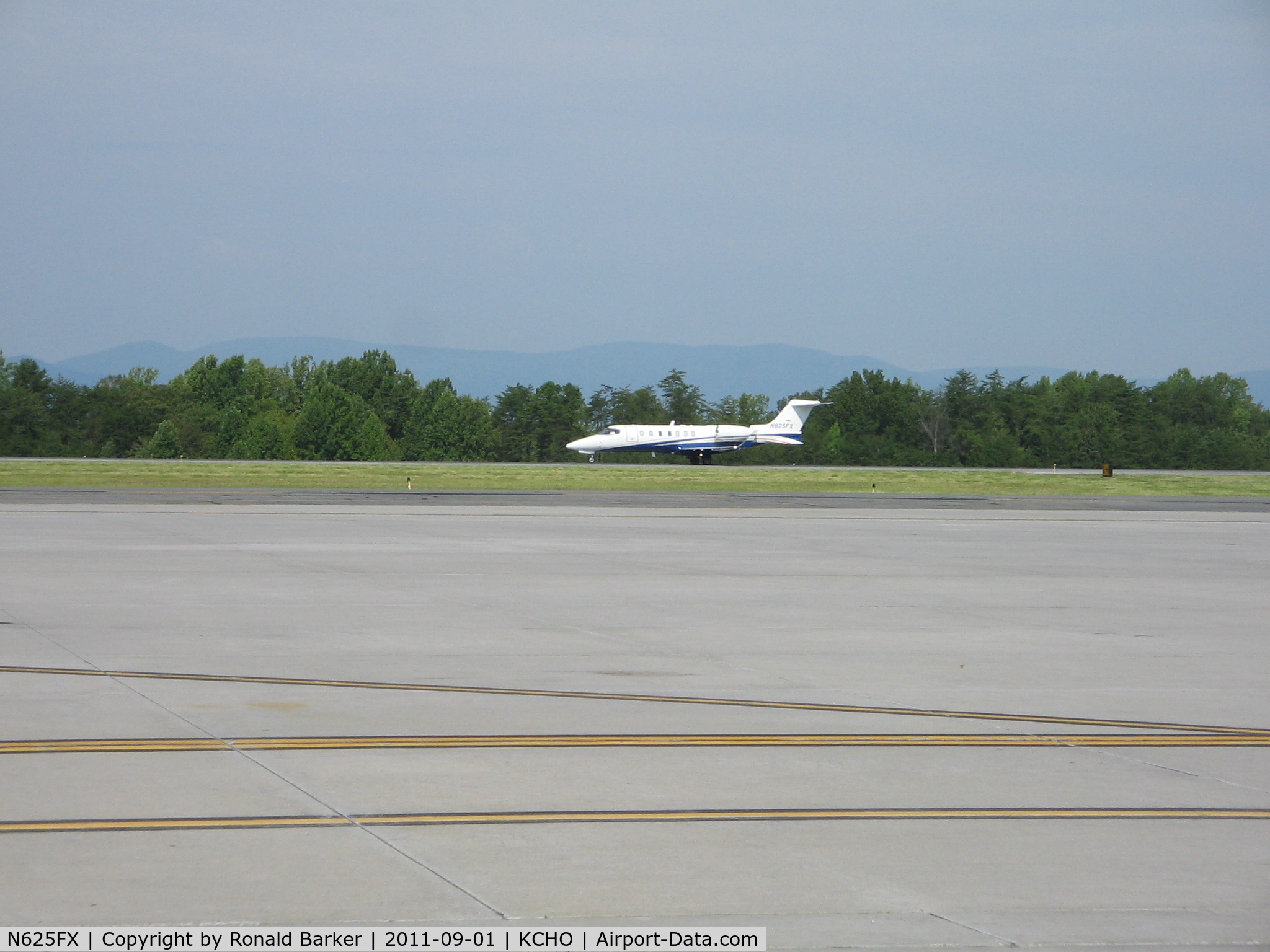 N625FX, 2009 Learjet Inc 45 C/N 45-2116, Departure
