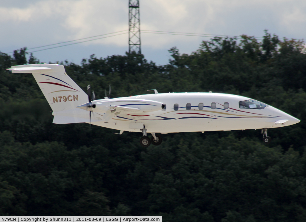 N79CN, 2003 Piaggio P-180 Avanti C/N 1061, Landing rwy 23