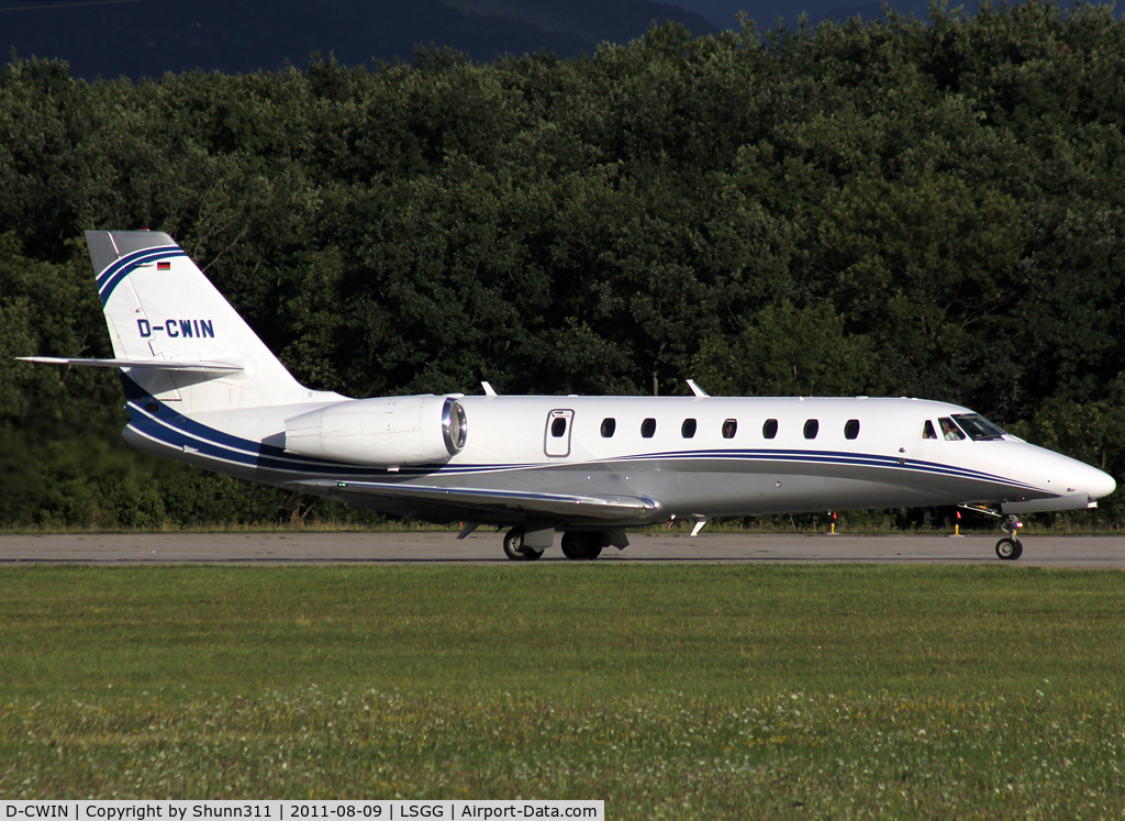 D-CWIN, 2011 Cessna 680 Citation Sovereign C/N 680-0305, Ready for take off rwy 23