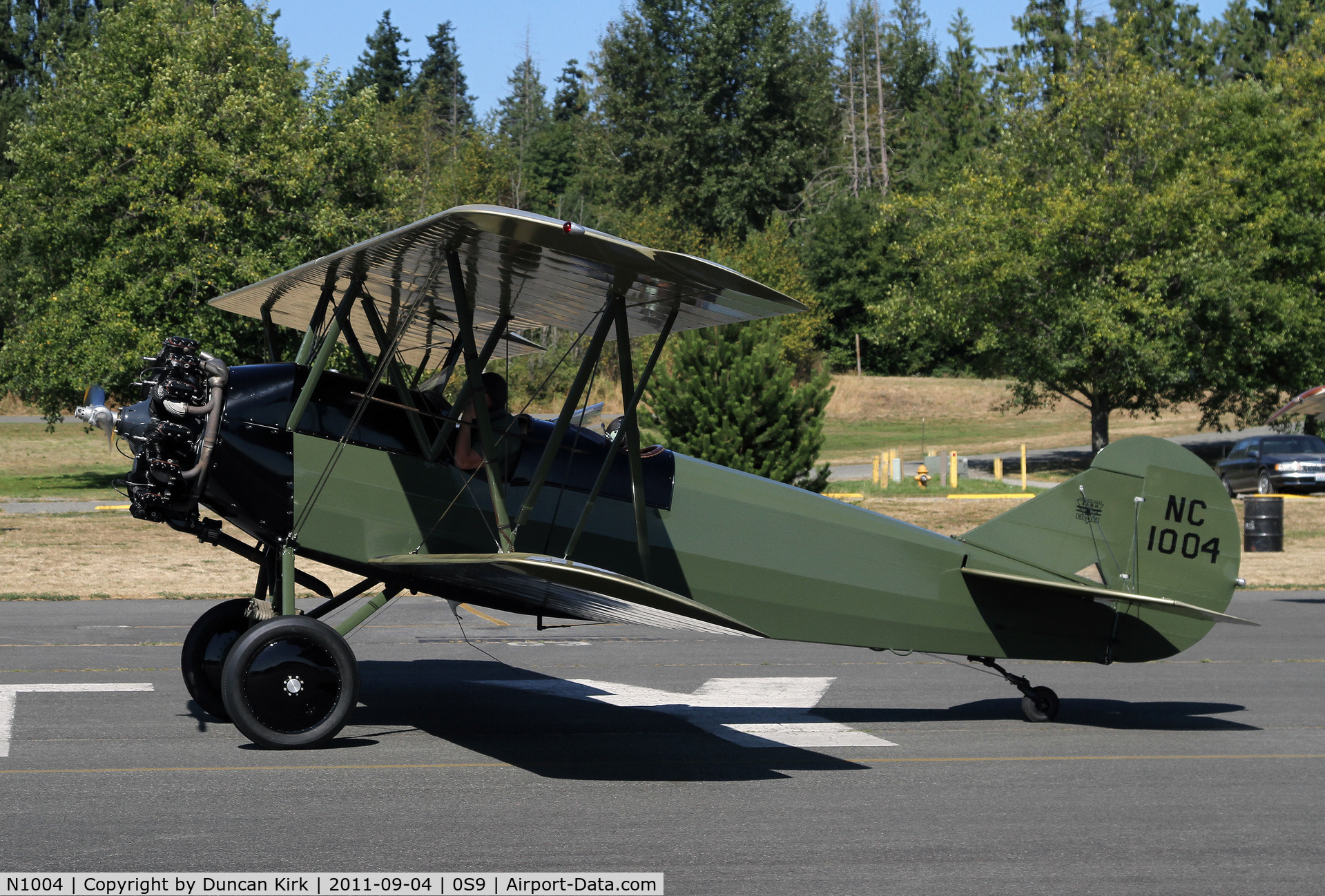 N1004, 1928 Curtiss-Wright Travel Air 4000 C/N 416, Taxiing in after a joy ride
