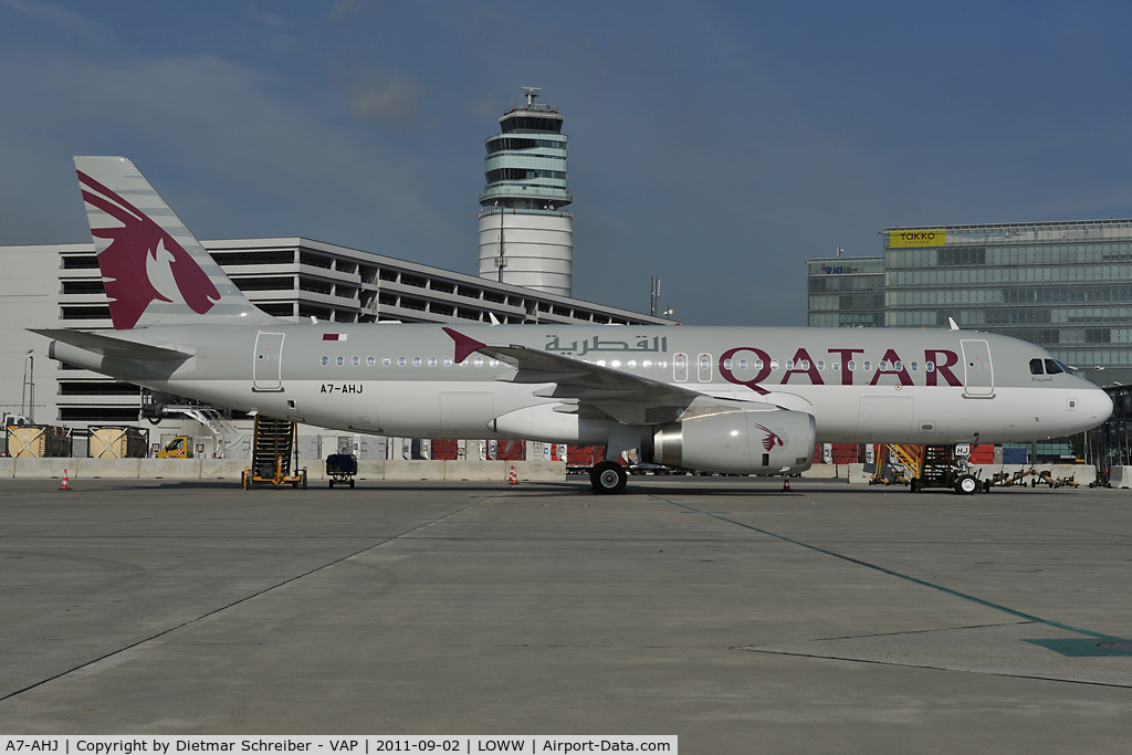 A7-AHJ, 2011 Airbus A320-232 C/N 4784, Qatar Airways Airbus 320