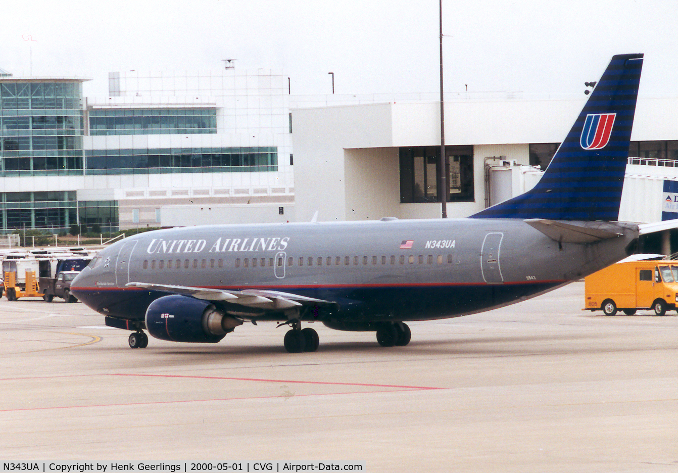 N343UA, 1988 Boeing 737-322 C/N 24247, United Airlines