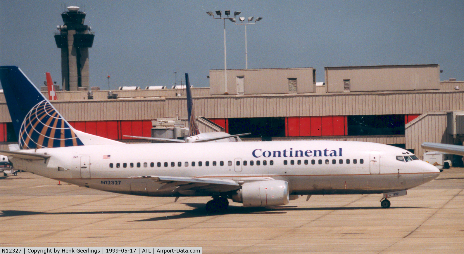 N12327, 1986 Boeing 737-3TO C/N 23457, Continental
