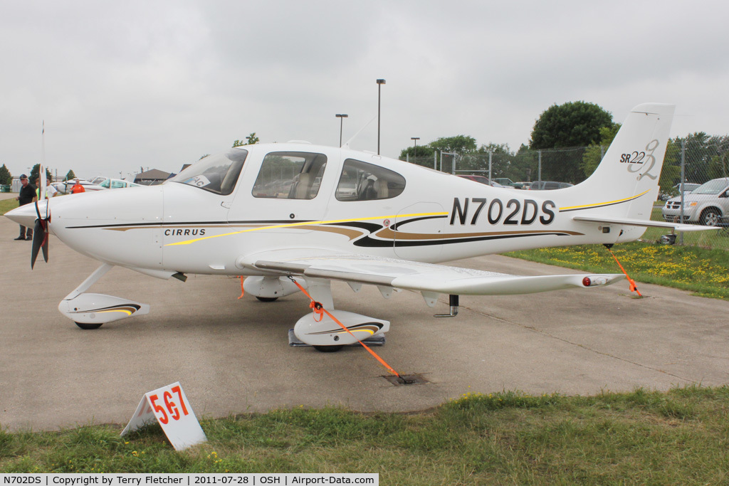 N702DS, 2004 Cirrus SR22 C/N 0989, Aircraft in the camping areas at 2011 Oshkosh